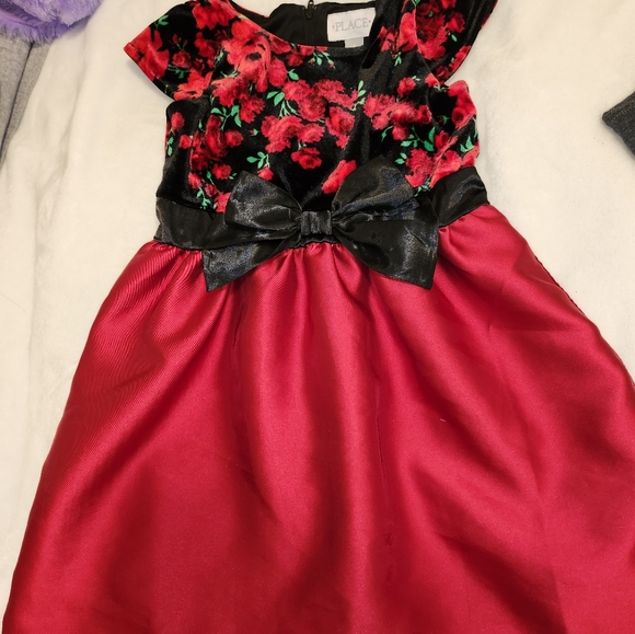 Girls dress - Picture 3 of 4